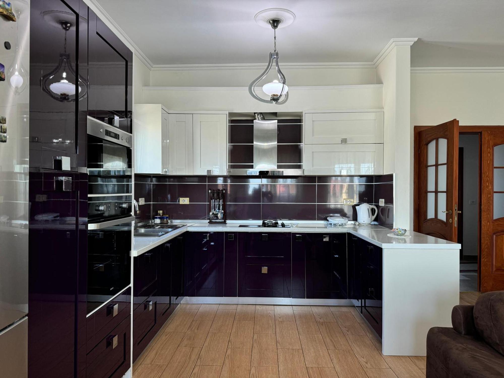 Spacious & Cozy Family Near Sanatorium Appartamento